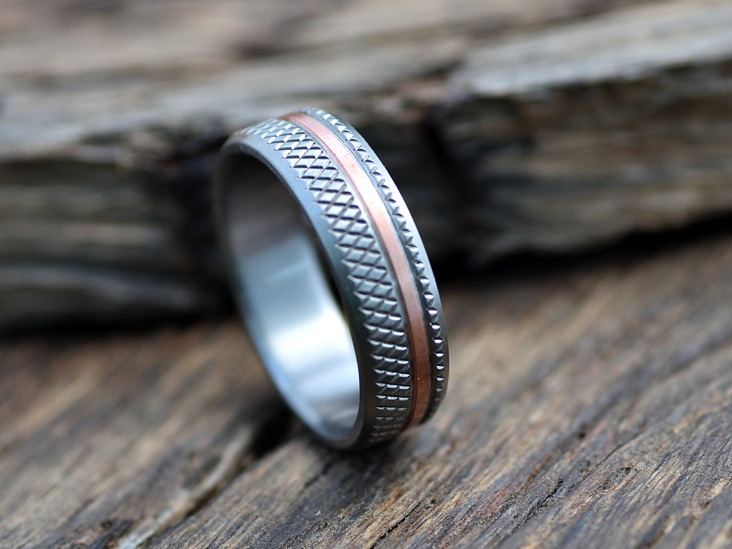 Titan (Bright) - Titanium and Copper Inlay Men's Wedding Band
