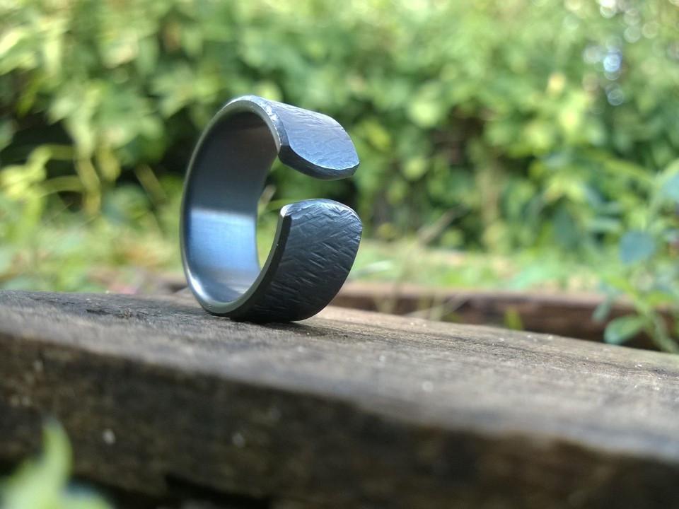 Relic Black Zirconium Men's Wedding Band – Richter Scale Rings