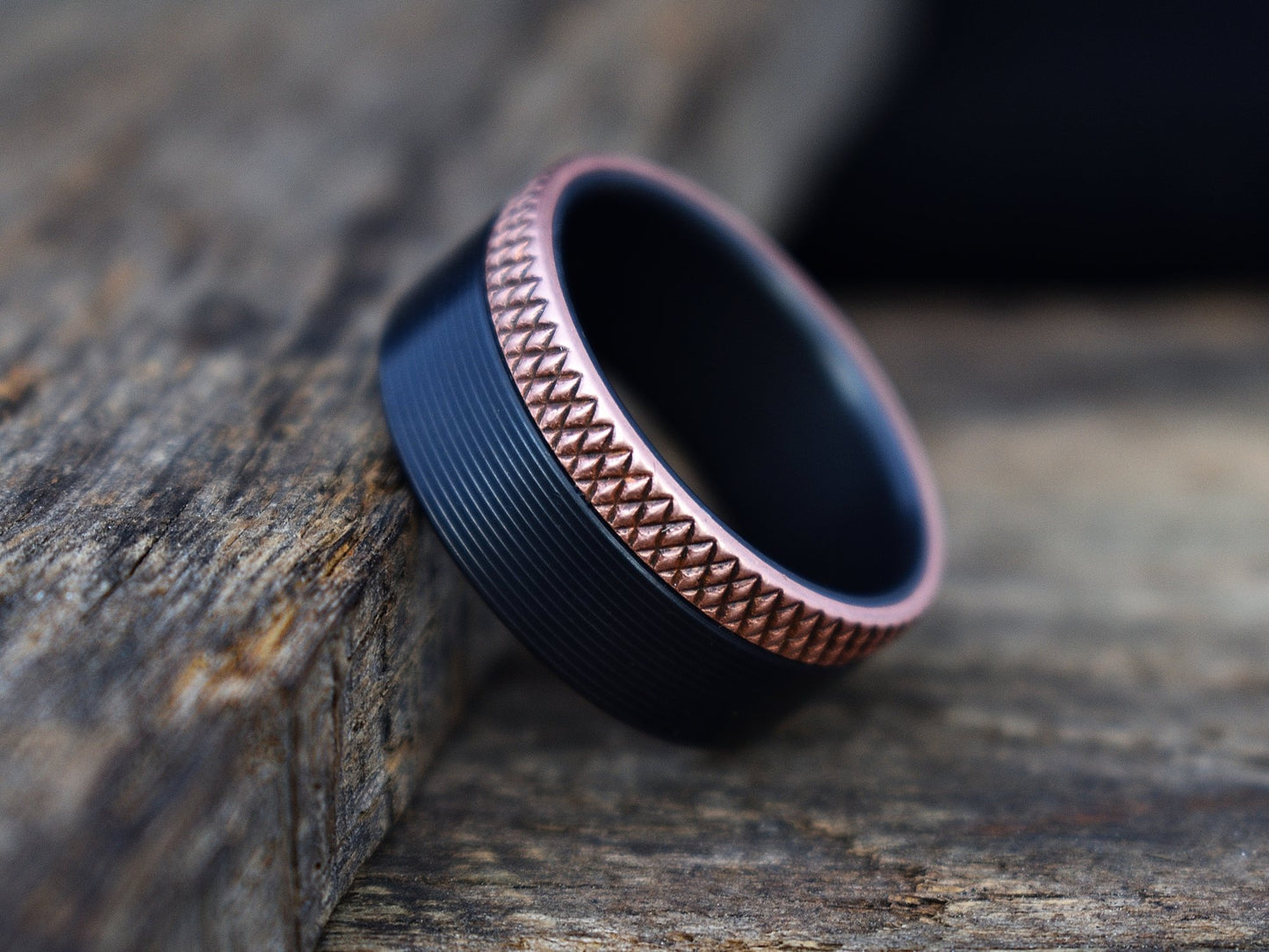 Apogee (Black)