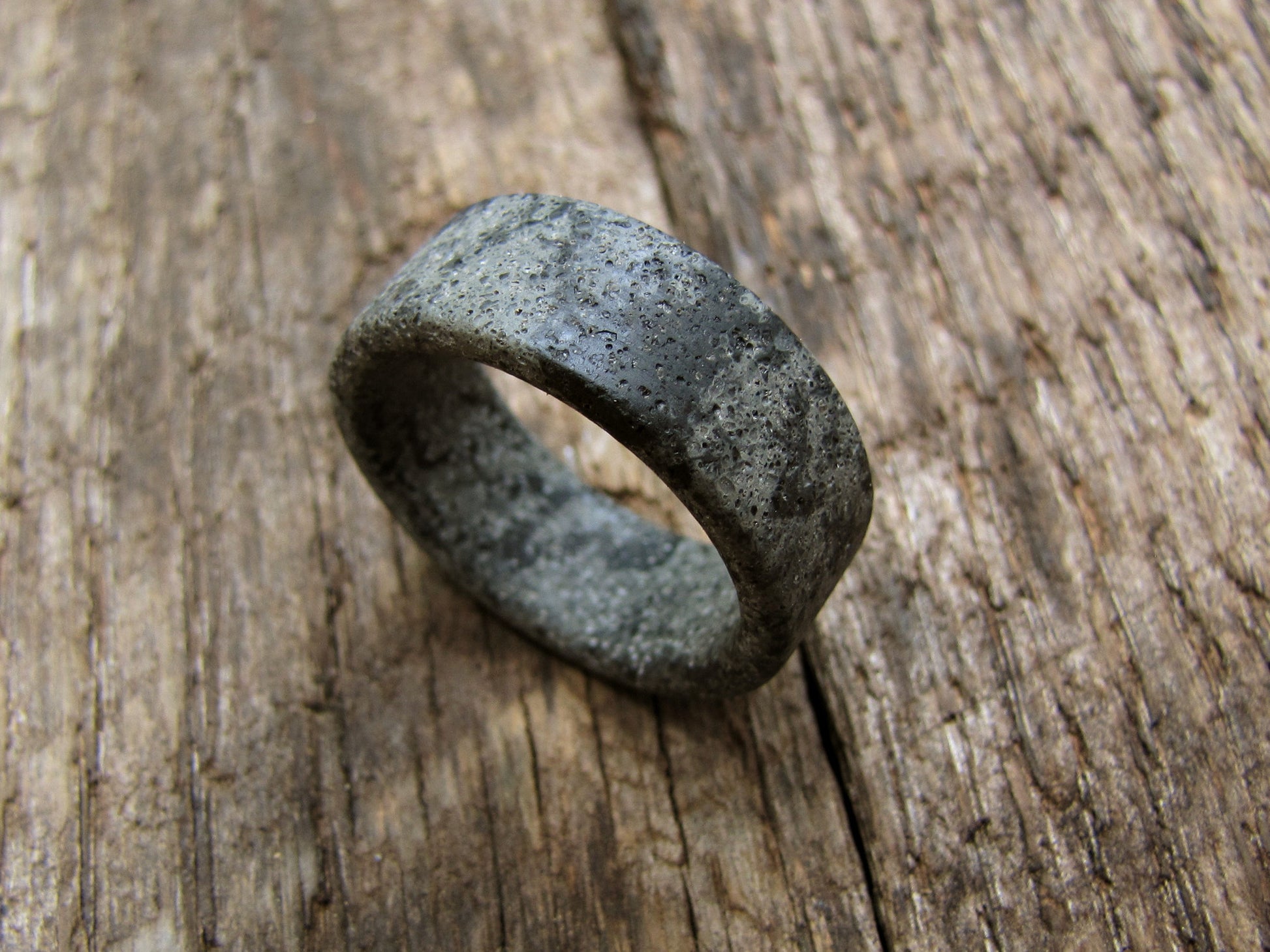 2 tone Marbled concrete mens ring