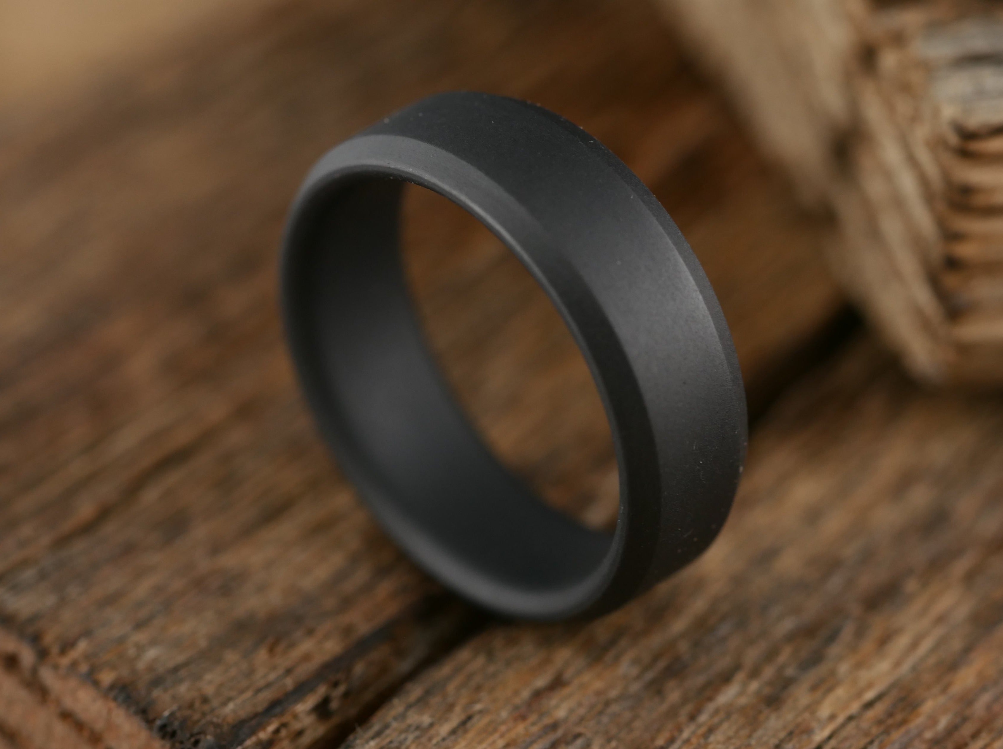 Mens black deals ring titanium