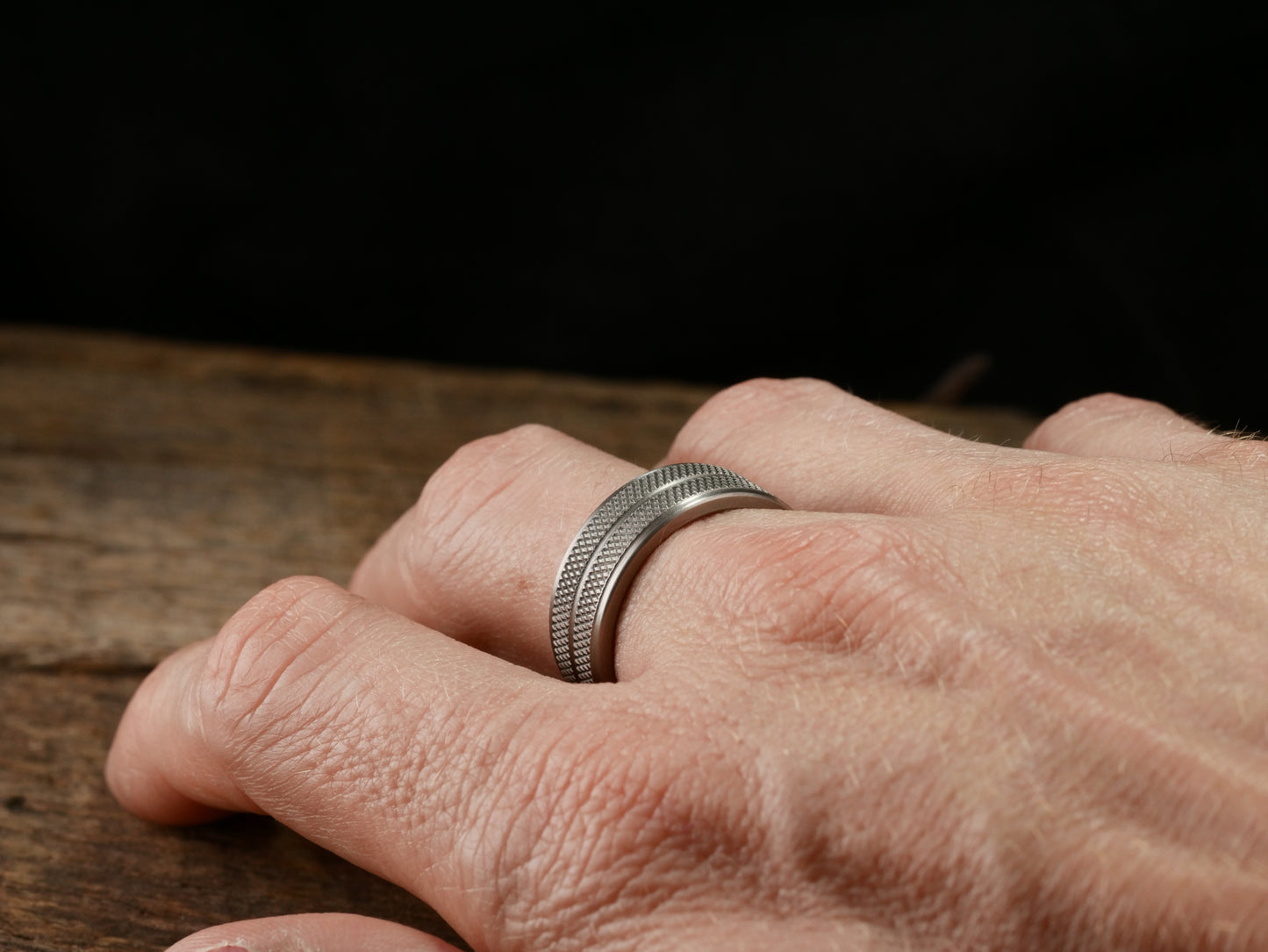 Apex - Knurled Titanium Ring